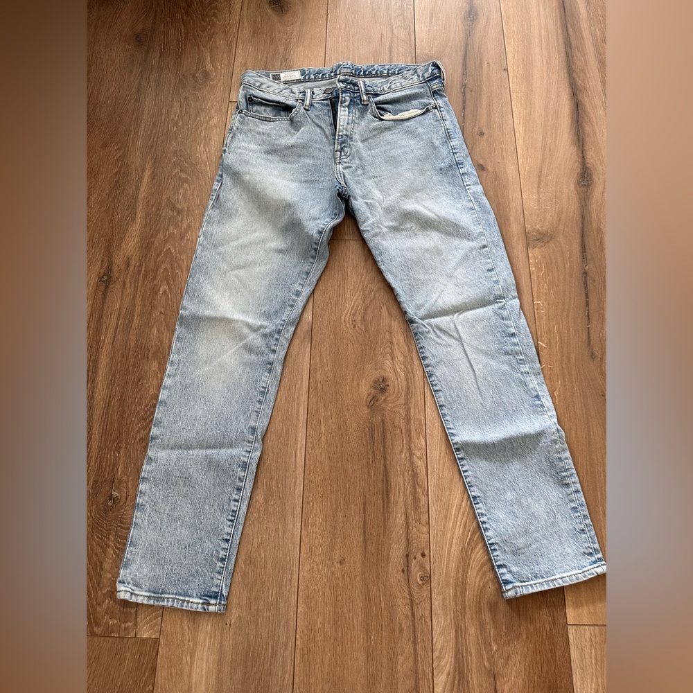 Gap Men’s Slim Taper Jeans